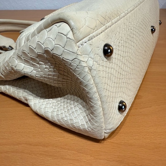 Longchamp Phyton Cream Textured Leather Satchel with Metal Accents - Picture 7 of 14